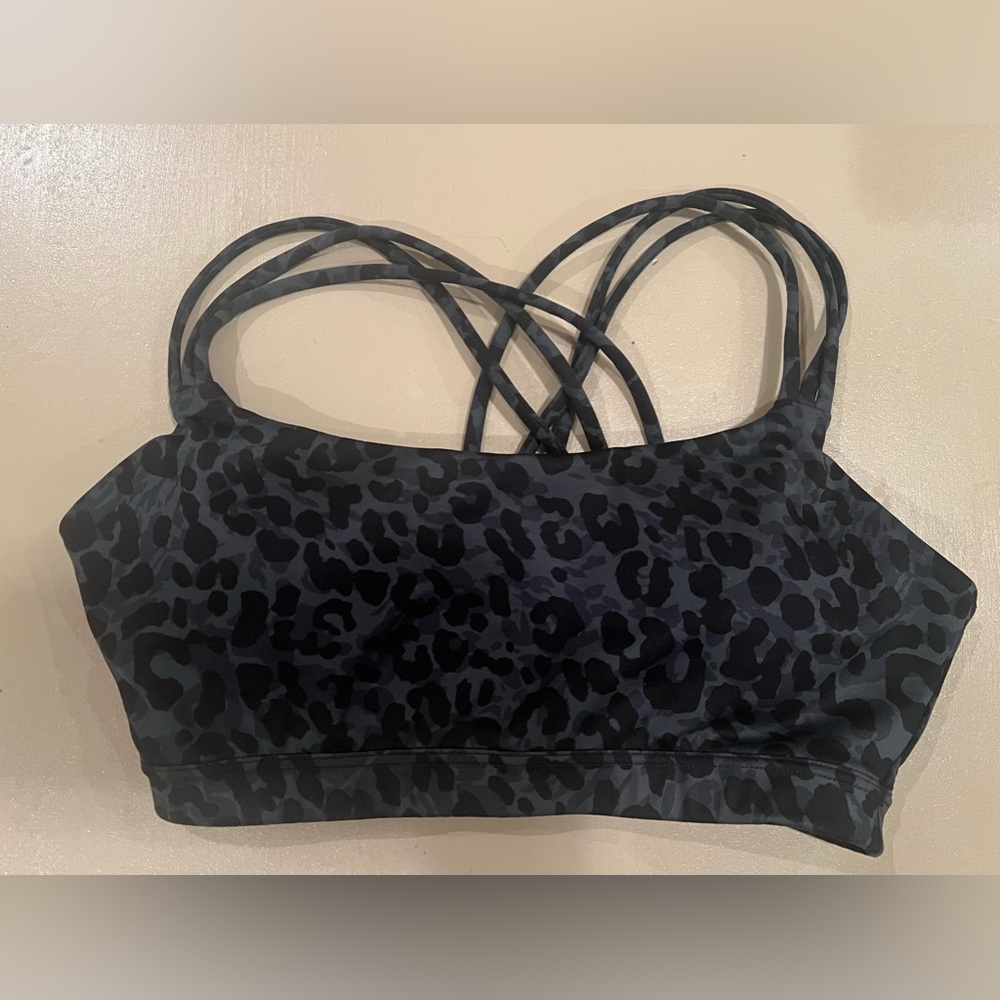 xs GapFit Eclipse sports bra with removable padding